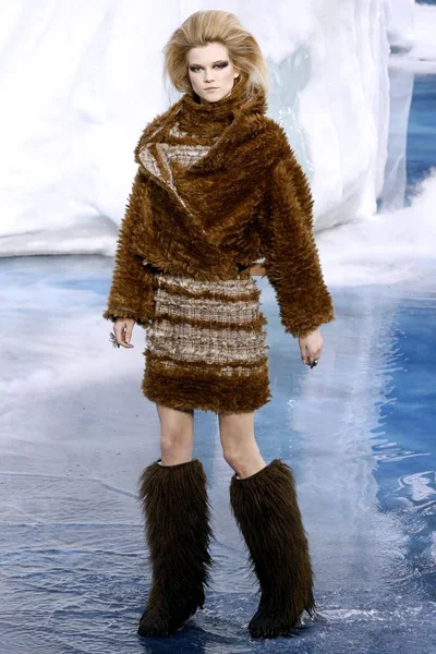 Look 5